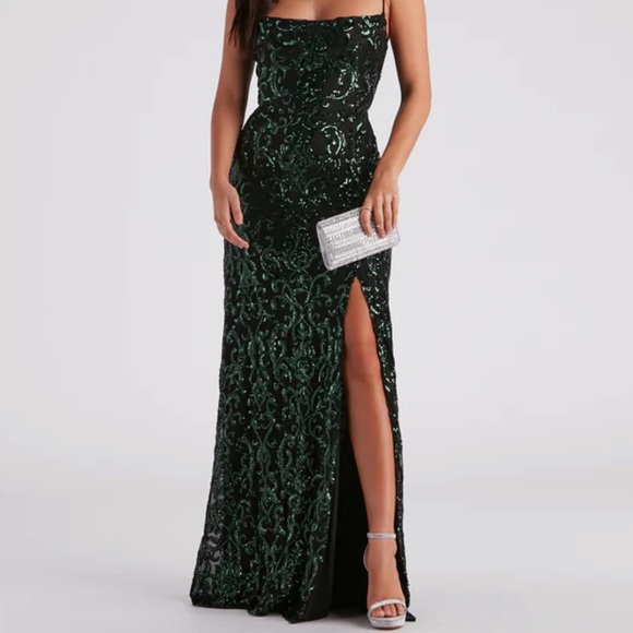 hunter green prom dress windsor Hunter Green Formal Gowns